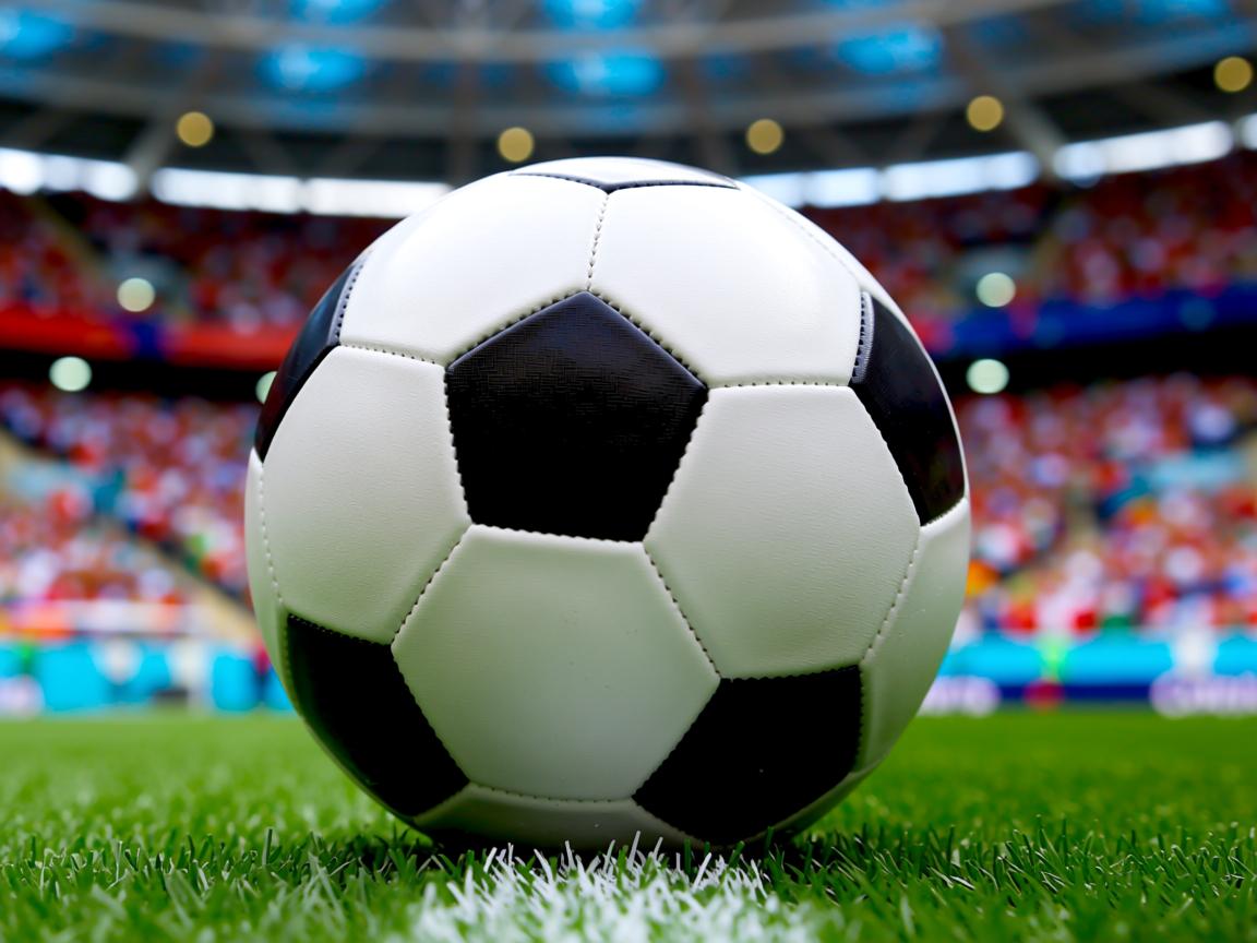 开云体育入口-巴黎圣日耳曼战术调整遭质疑，巴黎圣日耳曼最新阵型  第3张